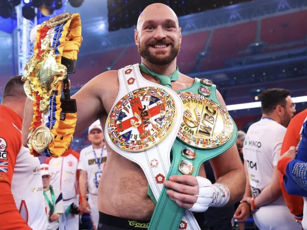 FURY FLOORS WHYTE TO RETAIN HIS HEAVYWEIGHT TITLE