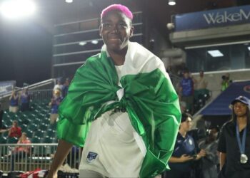 Asisat Oshoala scores for Bay FC in NWSL clash against North Carolina Courage.