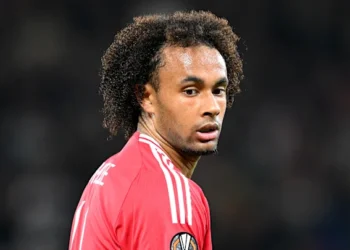 Joshua Zikzee looking for January escape from Manchester United