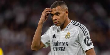 Kylian Mbappe sets unwanted 15-year record against Barcelona in Clasico humiliation