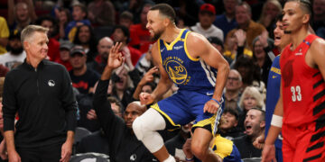 Steve Kerr, Curry brag about depth after Warriors big win over Portland