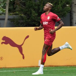 Victor Osimhen has resumed his training at Galatasaray after a brief period of absence due to an injury.