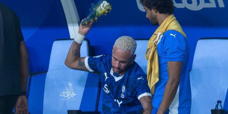 Neymar reacts after being substituted