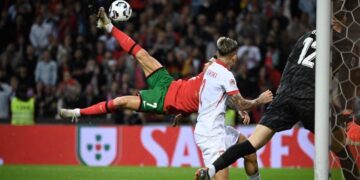 Ronaldo hits 910 career goals in Portugal’s 5-1 bashing of Poland