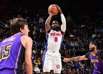 Detroit Pistons end six game losing streak against LA Lakers