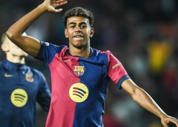 Lamine Yamal wins Golden Boy award