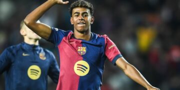 Lamine Yamal wins Golden Boy award