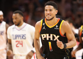 LA Clippers remain winless at new home court