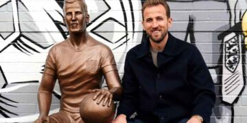 Harry Kane honoured with bronze statue in London