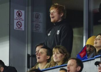 Ed Sheeran apologizes for crashing Amorim interview