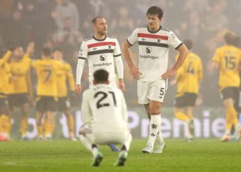 United suffer Boxing Day defeat at Wolves
