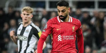Mo Salah scores twice as Liverpool drop points in dramatic six goals thriller at Newcastle