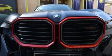 Al Nassr squad presented with brand new BMWs