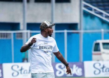 Breaking! Enyimba sack head coach Yemi Olanrewaju