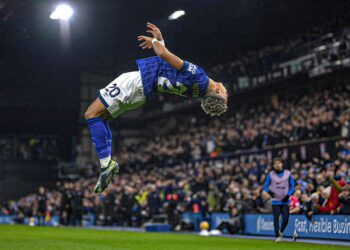 Ipswich Town stun Chelsea to record first home win of the season