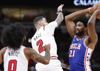 NBA roundup: Embiid returns in style, Jokic, Curry star in Sunday night’s action