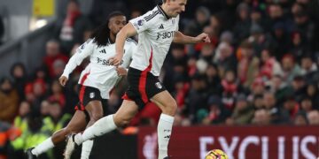 Alex Iwobi impresses as 10-man Liverpool take point off Fulham at Anfield