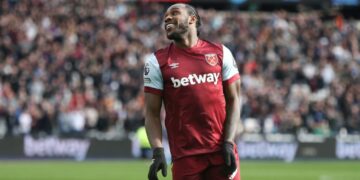 Westham striker Michail Antonio involved in ghastly car crash