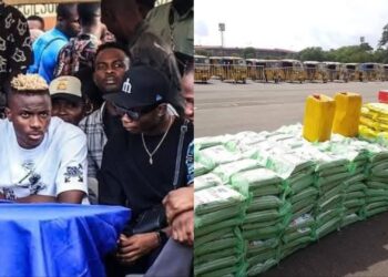 Victor Osimhen shares food and tricycles to celebrate Christmas