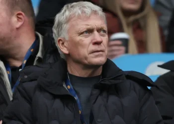 Everton appoint David Moyes as manager after sacking Dyche