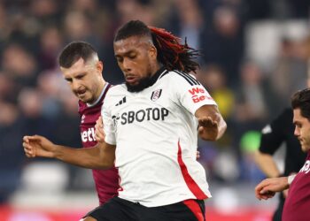 Alex Iwobi scores twice as Fulham lose to Westham in London derby