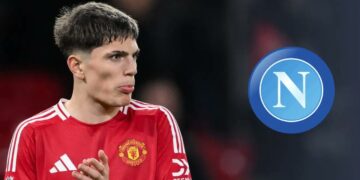 Napoli name Manchester United star boy as replacement for Kvaratkshelia