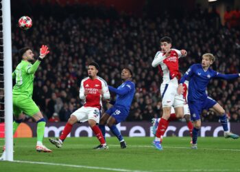 Arsenal book round of 16 spot after comfortable win over Dinamo Zagreb