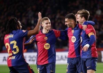 Barcelona run riot against Valencia