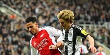 Arsenal’s Title Hopes Shrink as Newcastle Progress to EFL Cup Final