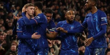 Chelsea come from behind to snatch victory against West Ham