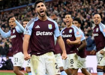 Jorgensen’s error hands Villa victory over Chelsea in thrilling encounter
