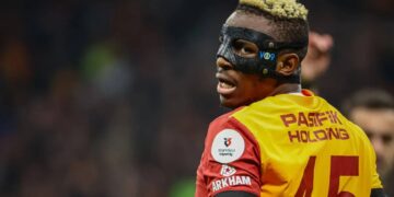 REPORT: Manchester United prepare swap deal for goal-machine Victor Osimhen