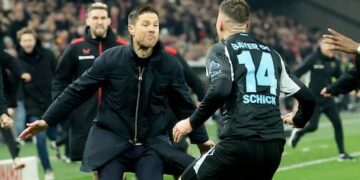 Leverkusen’s stunning comeback stuns Stuttgart as Bayern stumble in Bundesliga race