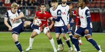 Bergvall’s own goal sinks Spurs in disappointing Europa League defeat to AZ