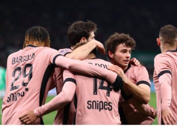 PSG annihilate St Etienne as Monaco leapfrogs Marseille to claim second spot