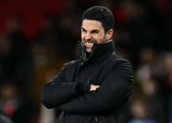 Mikel Obi: Arsenal must aim to win the league, not just compete