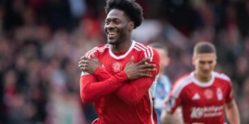 Ola Aina: Super Eagles star settles Afrobeats war, ranks best Nigerian artistes