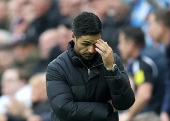 They made a mistake – Dwight Yorke says lack of signigs cost Arsenal title