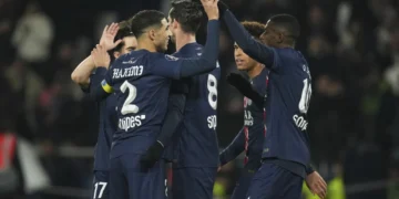 PSG edge closer to Ligue 1 title with convincing victory over Marseille