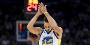 Curry drops 37 as Warriors silence Lebron, Luka & The Lakers