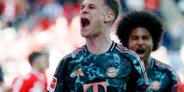 Bundesliga Round-Up: Bayern cruise, Berlin thriller, and European races heat up