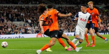 Spurs and Frankfurt draw in Europa League quarter-final first leg