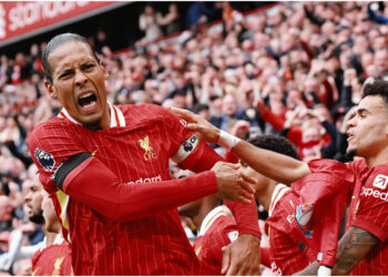 Liverpool survive late West Ham comeback to move closer to EPL title