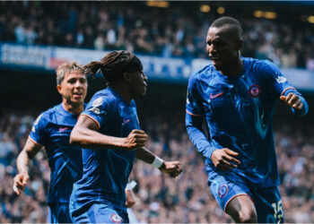 Chelsea boost Champions League hopes with hard-fought win over Everton