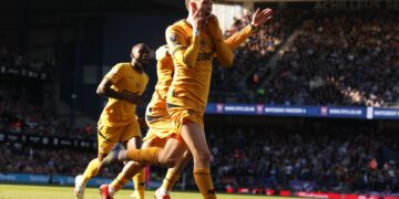 Palace win derby, Wolves rally, Hammers held in Premier League thriller
