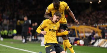 Wolves edge past West Ham with narrow victory at Molineux