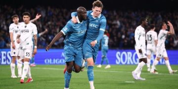 Lukaku and McTominay star as Napoli cruise past Empoli to keep title hopes alive