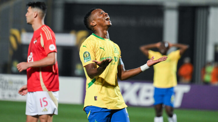 epa12055039 Mamelodi Sundowns' Lucas Costa gestures during the CAF Champions League semi final second leg soccer match between Al Ahly FC and Mamelodi Sundowns FC, in Cairo, Egypt, 25 April 2025.  EPA/MOHAMED HOSSAM