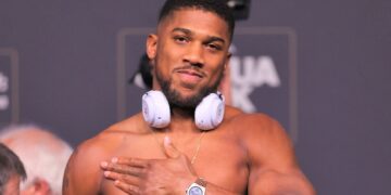 Anthony Joshua enjoys Easter holiday with a bicycle ride in Lagos