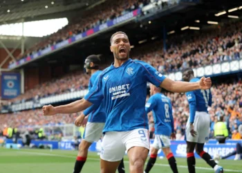 Dessers scores 25th goal of the season as Rangers held to draw against Celtic